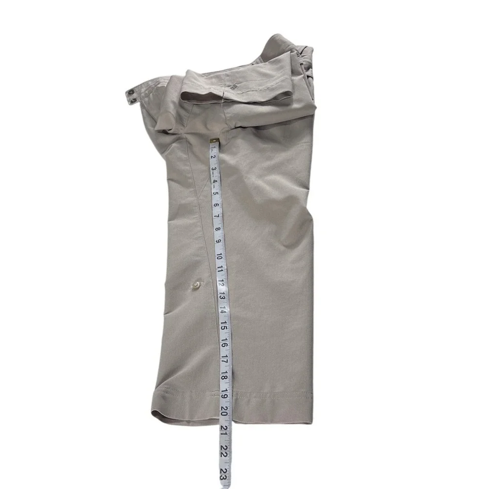 Columbia Womens Size 2 Capri Pants Tan Khaki Hiking Outdoor Roll Up‎ AL8609